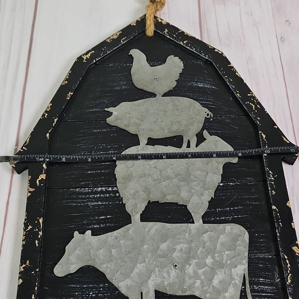Farmhouse Sign - Picture 5 of 8